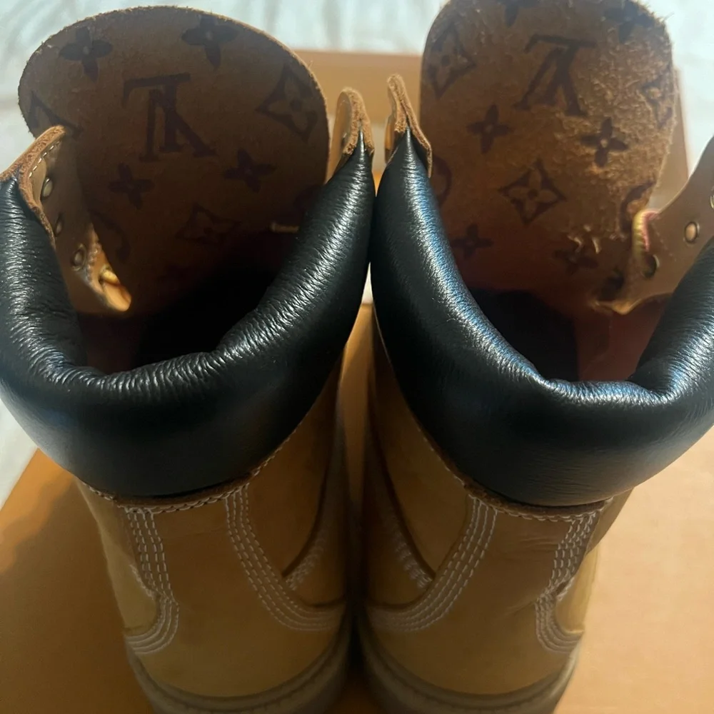 Louis Vuitton Timberlands - Picture 4 of 7